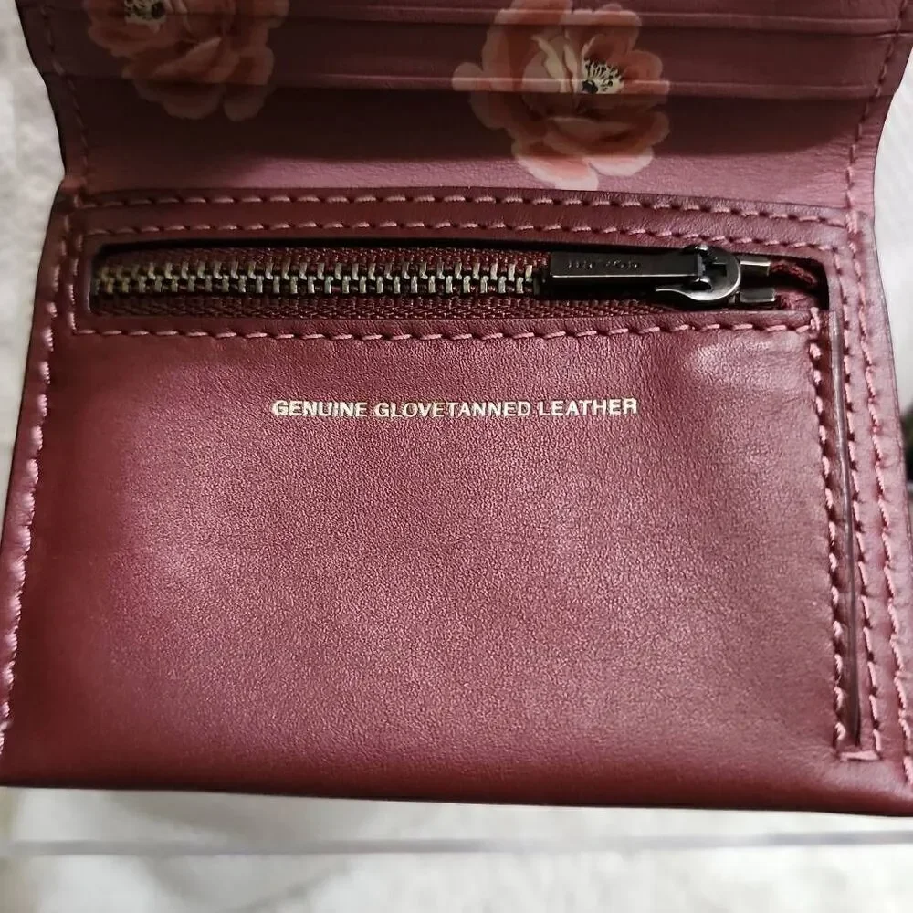 Coach Small Trifold Wallet in Bordeaux